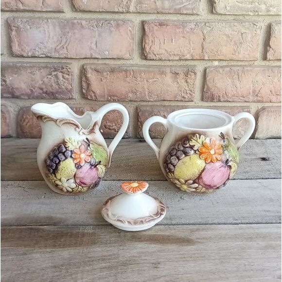 Cream and sugar  - Picture 4 of 7